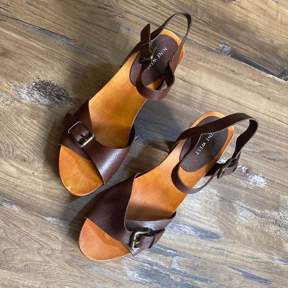 Nine West Clueless Wooden Sandal  Studded Clogs Brown Size 10